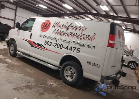 2021 Chevrolet Express Cargo Rwd 2500 Regular Wheelbase Wt z USA, uszkodzony, nr VIN 1GCWGAFP3M1193924